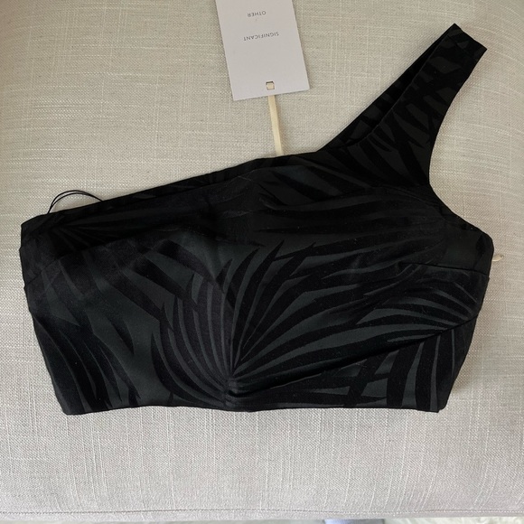 Significant Other Camille Top - Picture 2 of 8